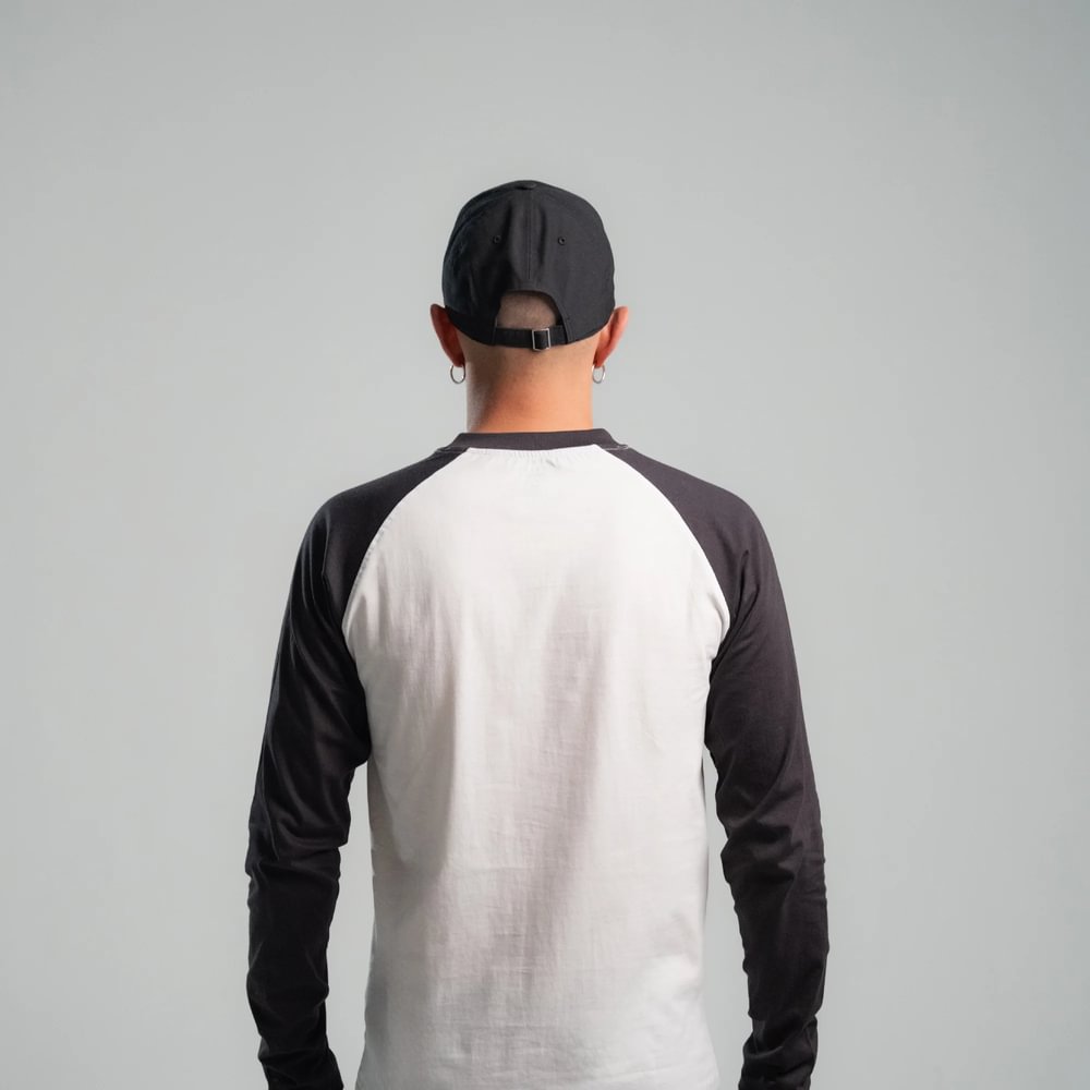 Polo Classics | Ranglan Chest Logo Tee | Hombre - Imagen 3