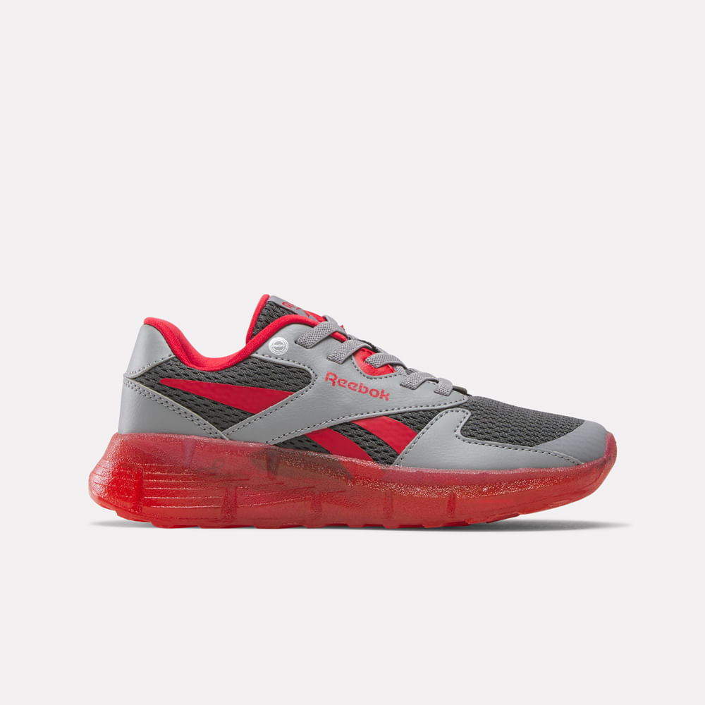 Zapatillas con luces y cordones elásticos fáciles.
